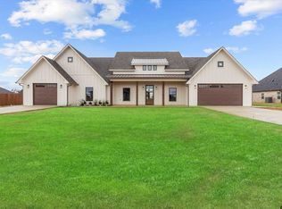 12323 Maplewood Dr, Lindale, TX 75771