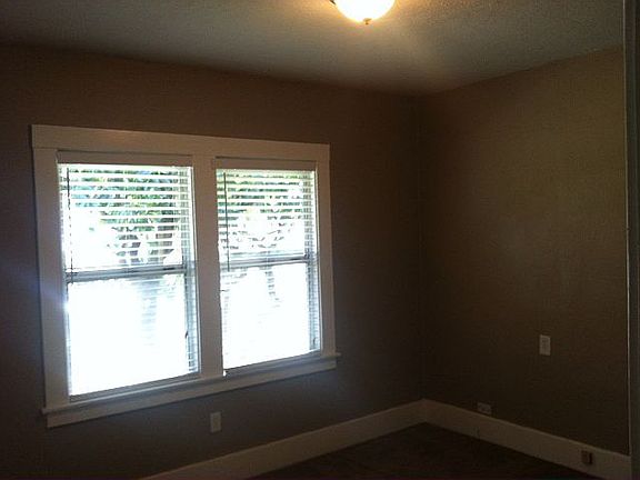 Front house bedroom