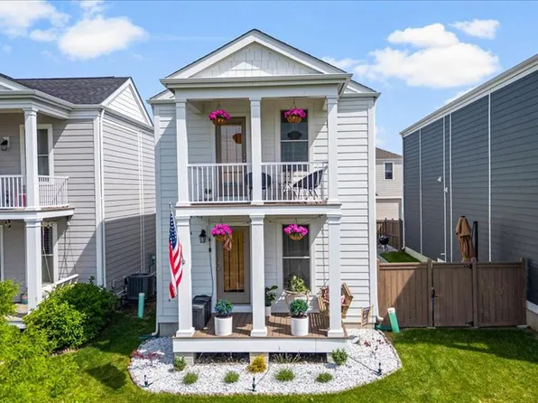 32 Freehold Rock Pl, Saint Charles, MO 63301