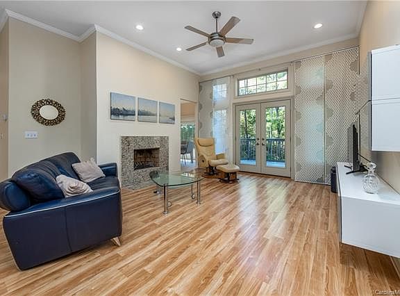 5th image of 107 Hollycock Ln