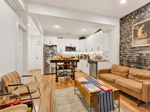 336 Cornelia Street image 1 of 23