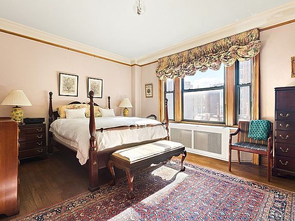 4th image of 103 E 84th St #8B