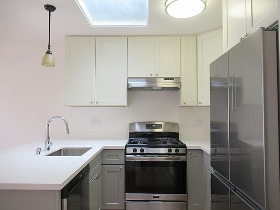 5th image of 3939 Ortega St