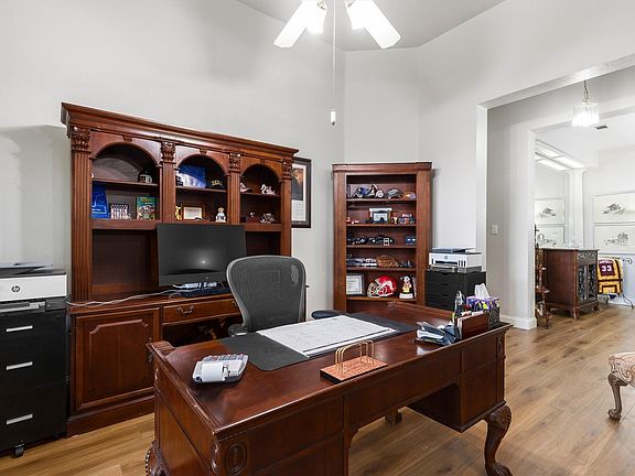 4th image of 2810 Harborview Blvd
