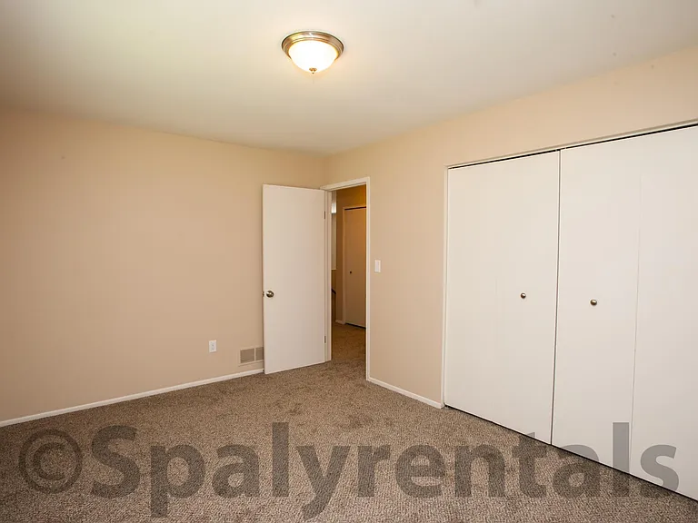 2136 Winewood Ave — Photo 14