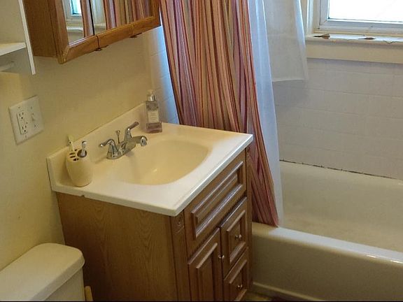 2nd image of 40 Billings St #3
