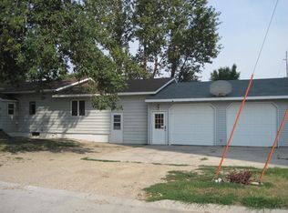 360 Seymour Ave, Garner, IA 50438