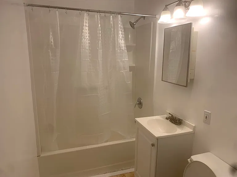 23 Spring Hill Rd #2 — Photo 2