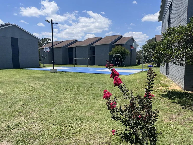100 L C Martin Dr — Photo 12