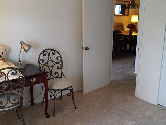 4th image of 1045 Cheyenne Blvd APT 32