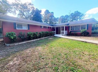 5425 Parkwood Dr, Raleigh, NC 27612