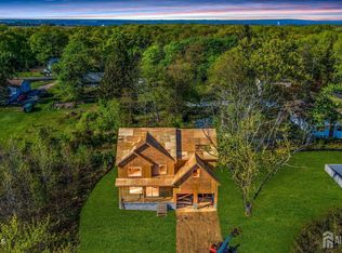 8 Cristina Ct, Matawan, NJ 07747