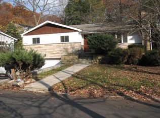 264 County Center Rd, White Plains, NY 10603