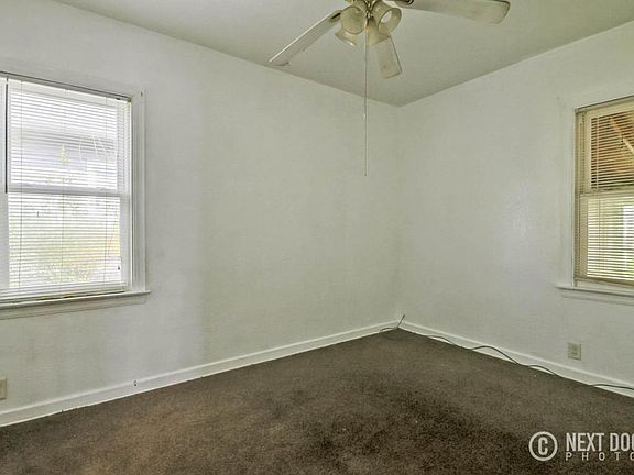 4th image of 1032 Dickinson St SE