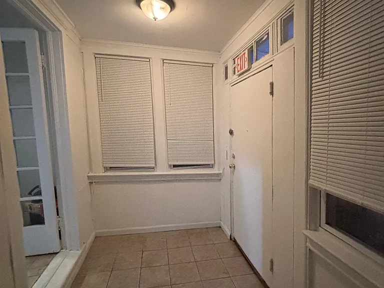 11 Dwight St #A — Photo 10