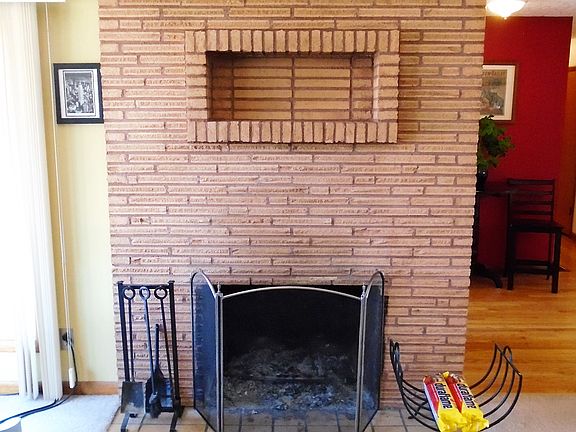 3rd image of 605 NW 85th St
