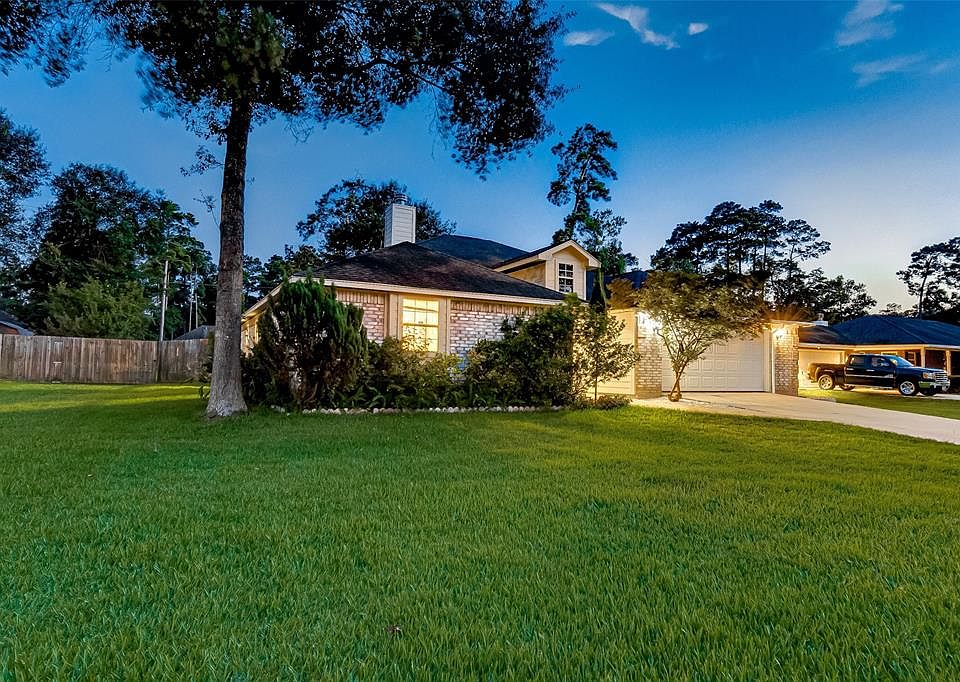 Welcome Home! Beautiful, spacious, versatile all you have been looking for!