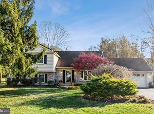 4212 Flower Valley Dr, Rockville, MD 20853