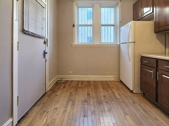 2nd image of 2952 N Laramie Ave #1
