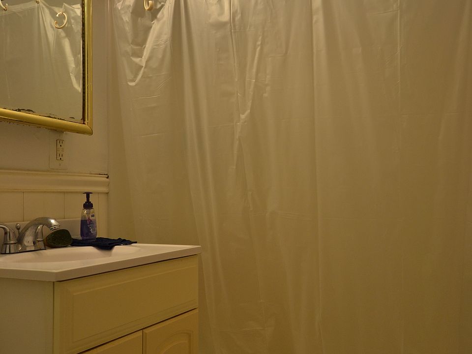 1st image of 66 Egmont St #4JJ
