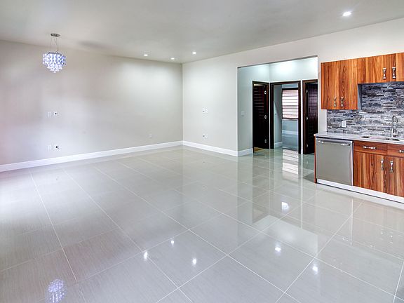 3rd image of 729 W Las Olas Blvd APT 2