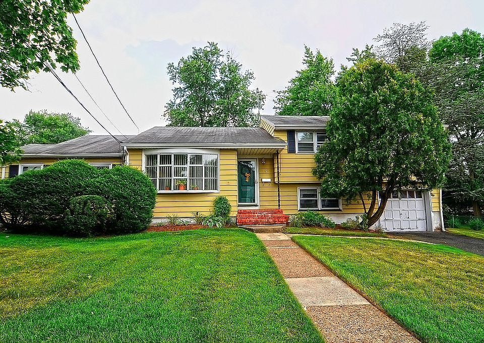 2nd image of 5 Essex Pl