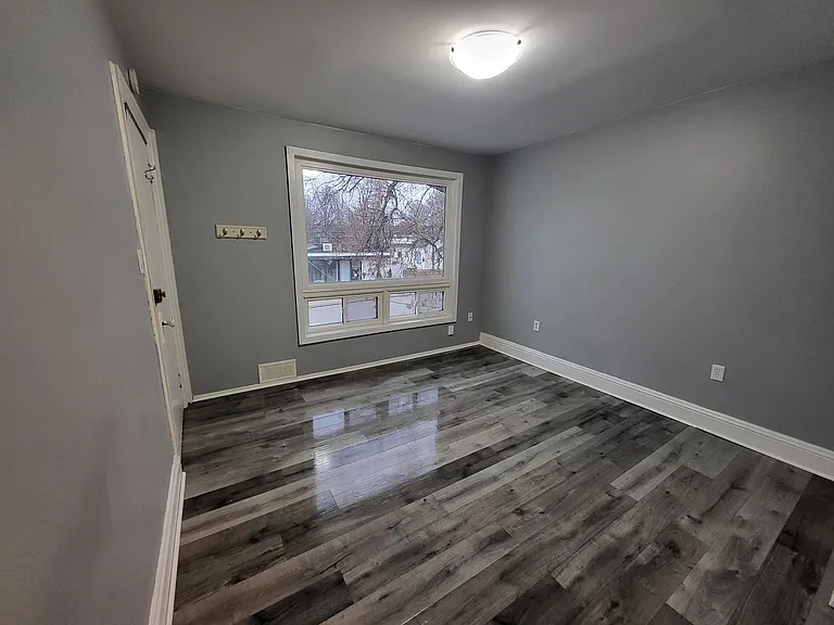 448 Arnley St #3 — Photo 3