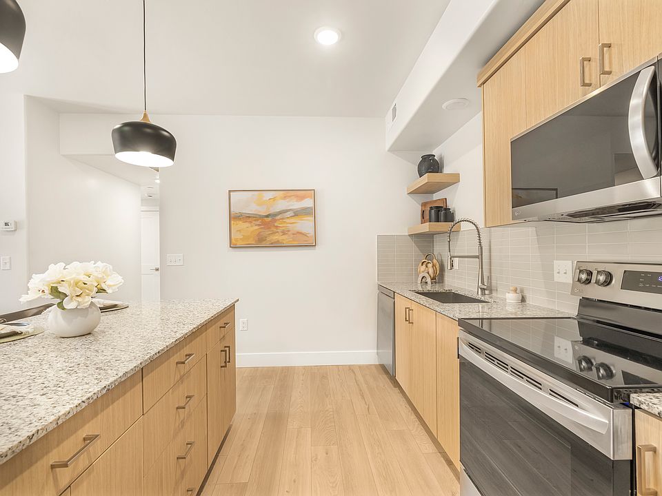 1st image of 1522 N Quail Dr #2201