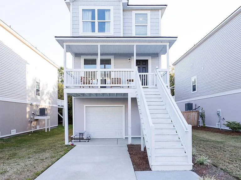 115 Palmetto Breeze Cir — Photo 1