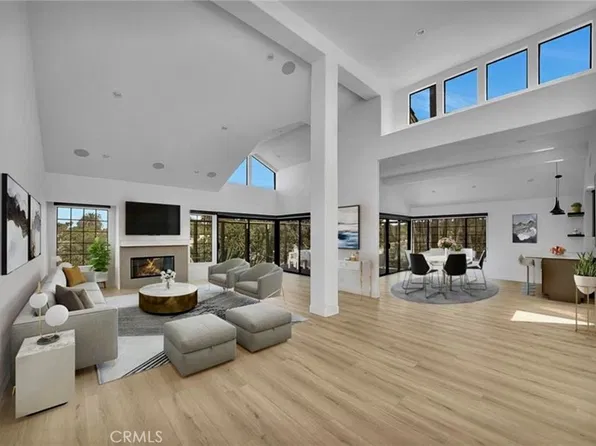 19 Sea Cove Ln #1, Newport Beach, CA 92660