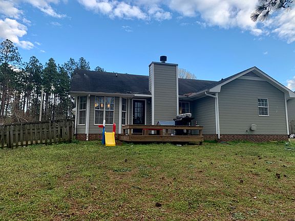 3rd image of 108 Longleaf Pines Dr