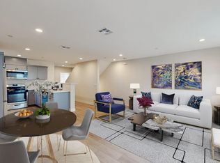 1216 N Orange Dr, Los Angeles, CA 90038