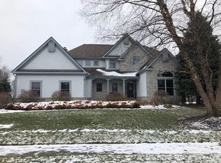 3331 Heritage Oaks Dr, Hilliard, OH 43026
