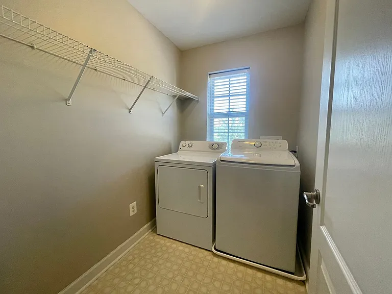 1032 Fairway Ln — Photo 45