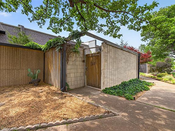 4th image of 4340 NW 63rd St #15
