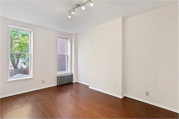 Rented by D'Andrea Craig Realty | media 4