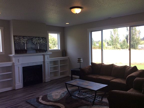 3rd image of 4107 SE 170th Ct