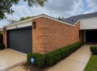 14118 Sandfield Dr, Houston, TX 77077