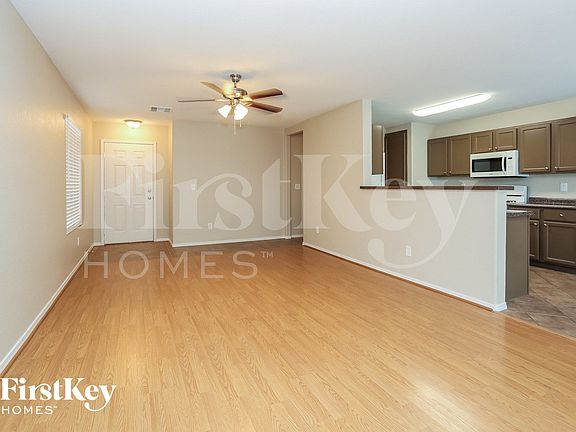 3rd image of 5508 Crinoline Ave