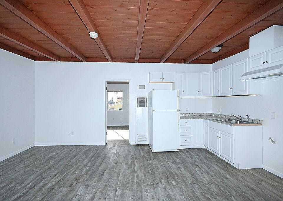 2nd image of 302 S Myers St APT F