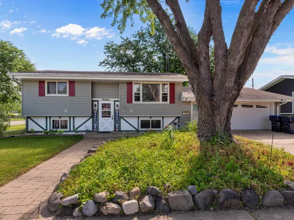 509 N Clark St, Horicon, WI 53032
