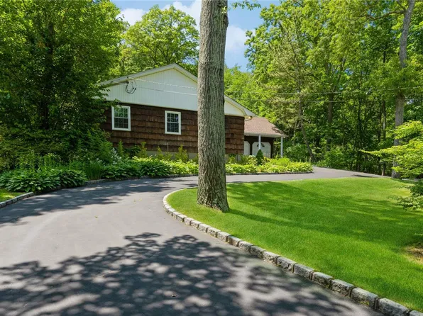 150 Candlewood Path, Dix Hills, NY 11746