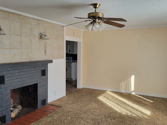 4th image of 211 N Baltimore St