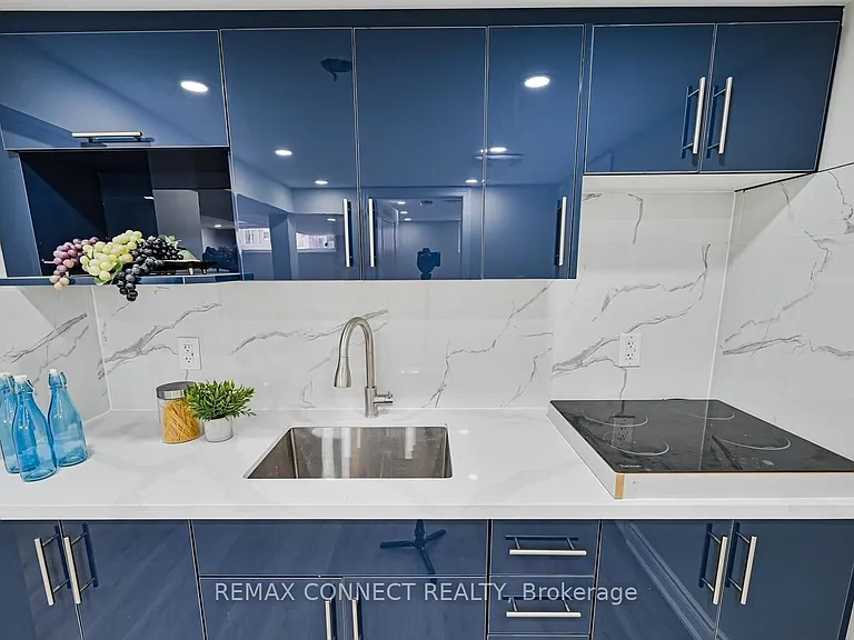55 Taysham Cres #B — Photo 6