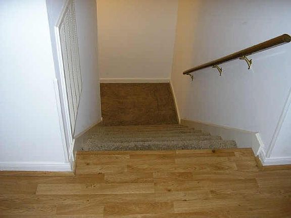 5th image of 1206 Castle Hill Trl