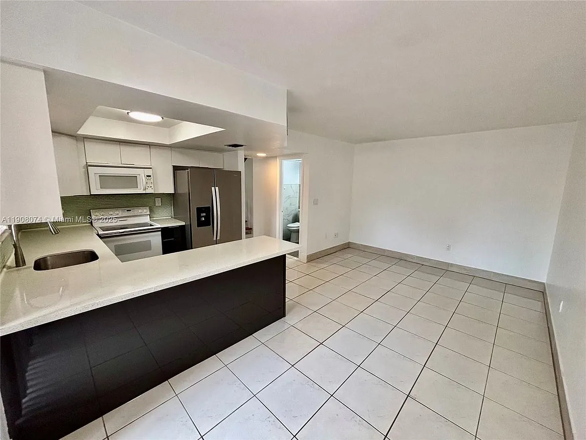 Photo 2 of 19 - 11820 SW 80th St #312 - Miami, FL Building Photo - 11820 SW 80th St #312