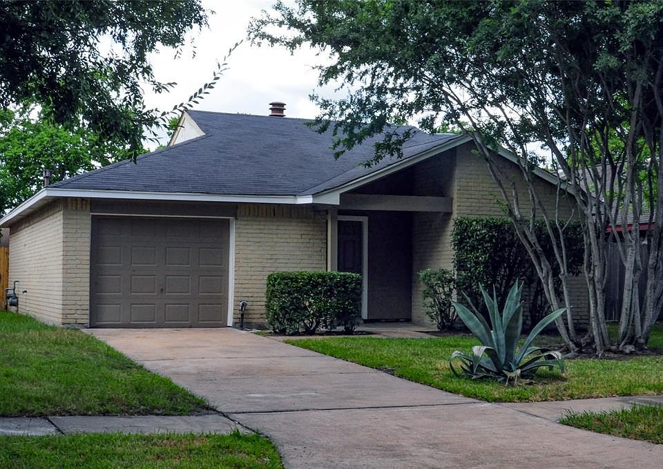 1st image of 19414 Cypress River Dr