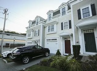 4 Murray Ave #5, Burlington, MA 01803