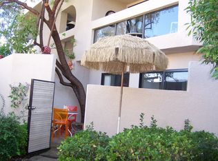 974 N Village Sq, Palm Springs, CA 92262