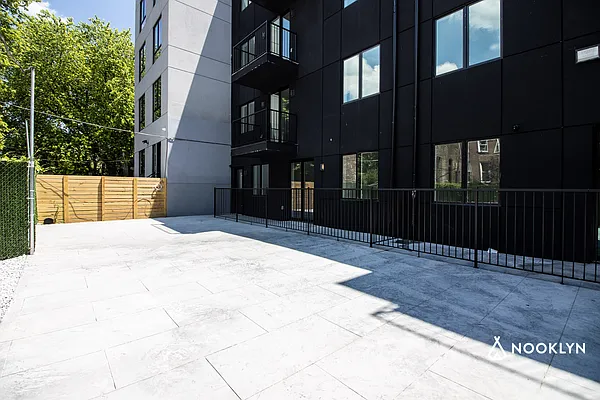 Rented by Nooklyn NYC LLC | media 62
